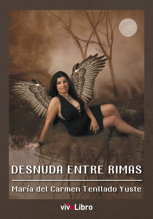 DESNUDA ENTRE RIMAS
