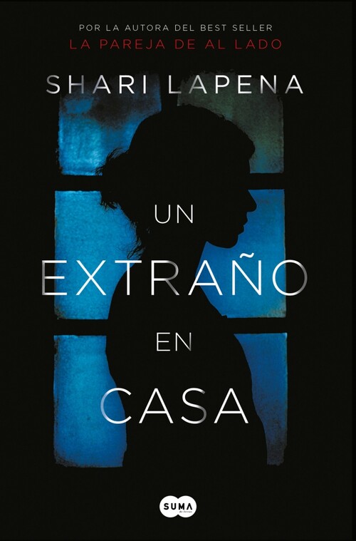 UN EXTRA�O EN CASA